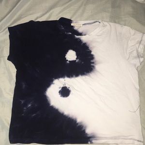 Yin and yang T-shirt